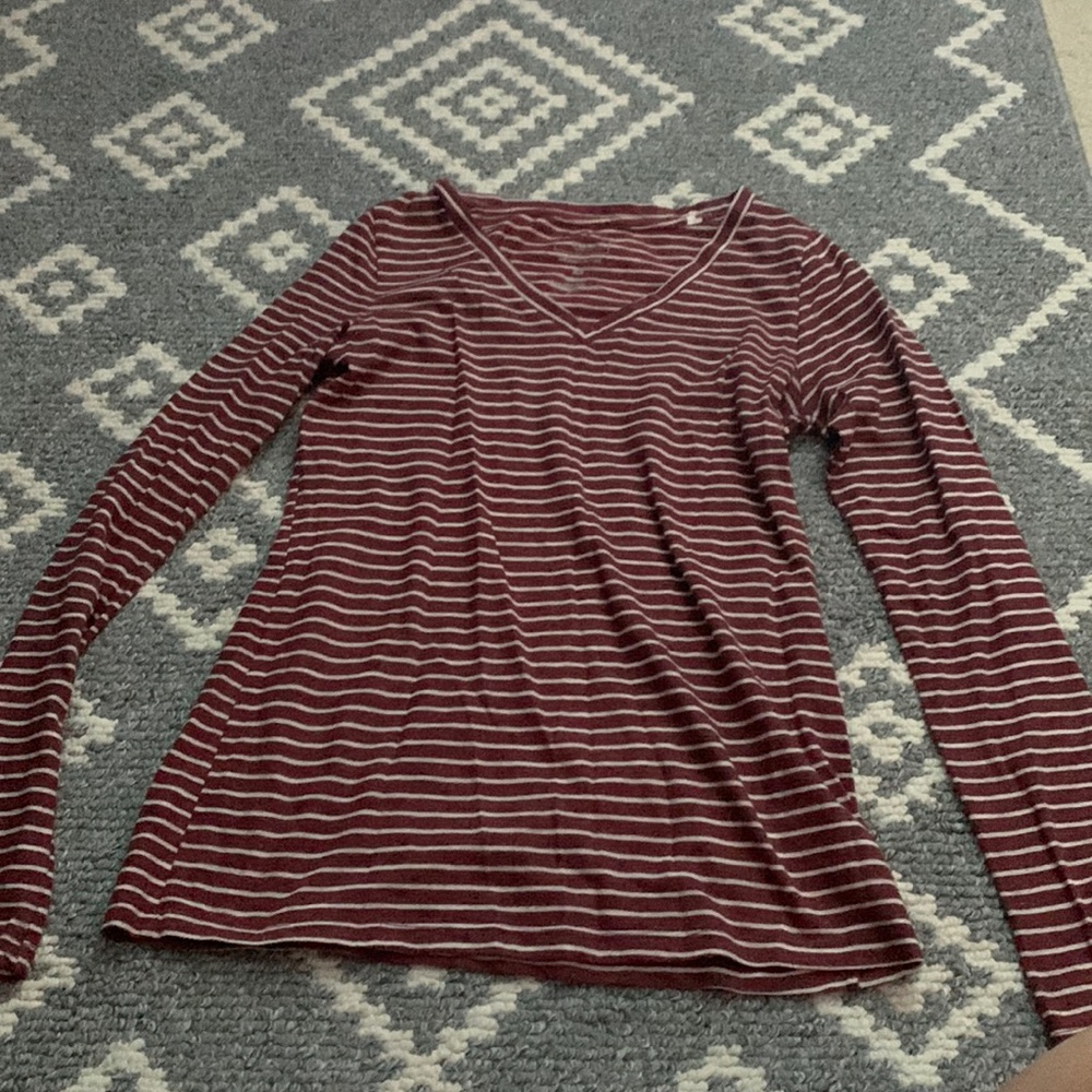 maroon long sleeve shirt with white stripes